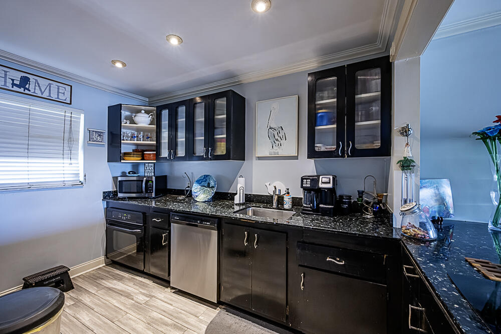 Northlake Villas Condo - Residential