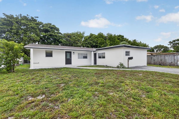 1111 SW 31ST AVE, FORT LAUDERDALE, FL 33312 - Image df81ad01f74da02496e9f396abe515c8/177018061