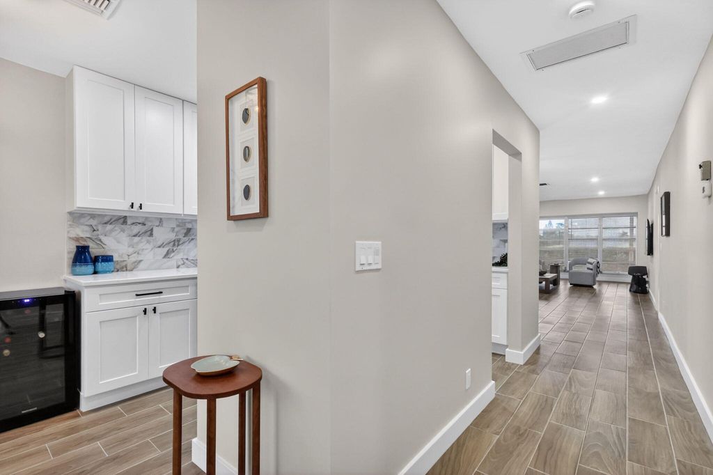 Photo of 1101 Cactus Terrace #204, Delray Beach, FL 33445 (MLS # R11144635)