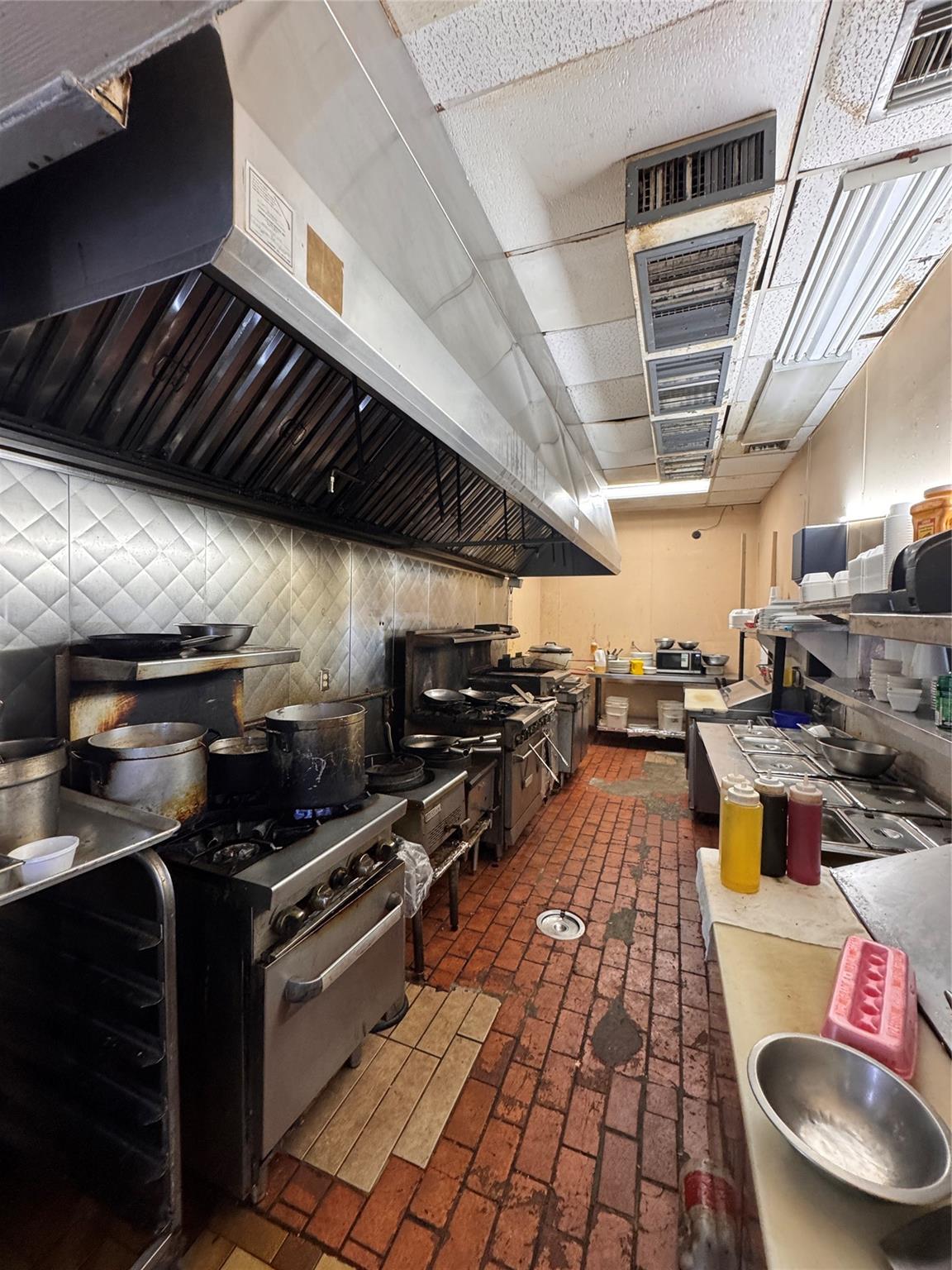 This local Peruvian restaurant, established in 2002, staple to many, in the Cypress Creek/Oakland Park submarket is for sale.  Lease is at $7500 monthly included CAM.  This is a  2500sf restaurant full kitchen with 2 ADA bathrooms, Wine & Beer License and seats 110. It has the following features: Double Hood with FULL FIRE SUPPRESSION SYSTEM, Grease Trap, Dishwashing station, 2 updated ADA bathrooms and a Bar with coolers and sink.  Other equipments are such as walk in cooler, freezer, a rotisserie grill, prep tables, burners, and shelving systems.