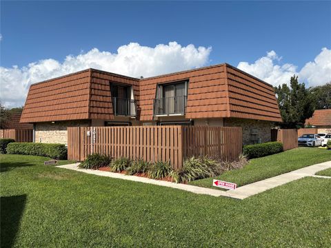 4087 Forest Hill Dr Hollywood FL 33026