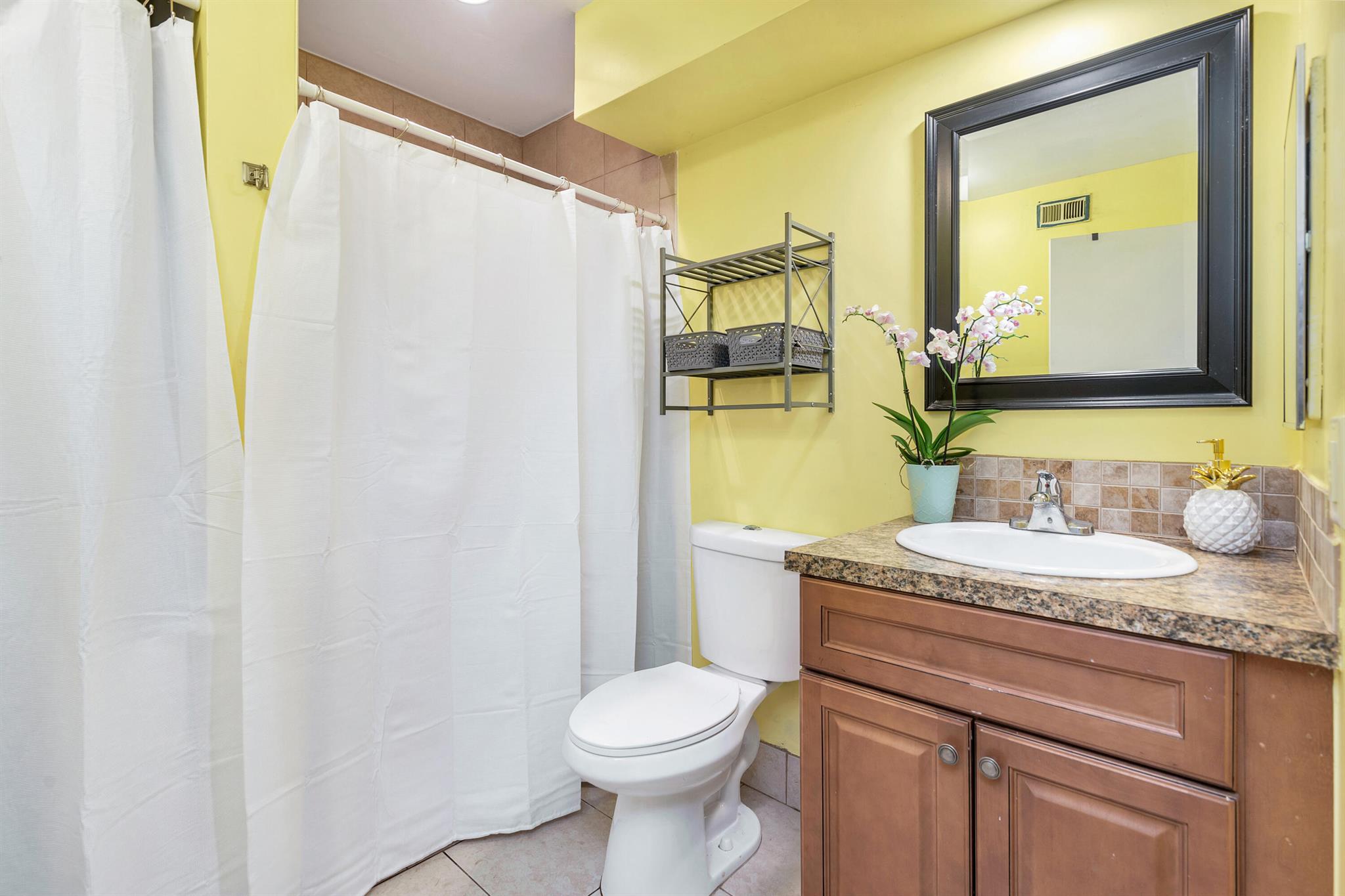 PINE CONE EST - Residential