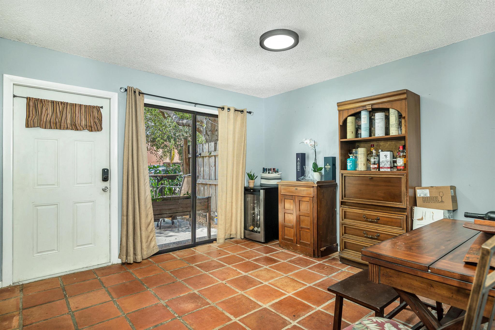 PINE CONE EST - Residential