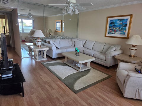 Tiny photo for 3049 Ventnor O #3049, Deerfield Beach, FL 33442 (MLS # F10555725)