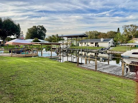 A home in Okeechobee