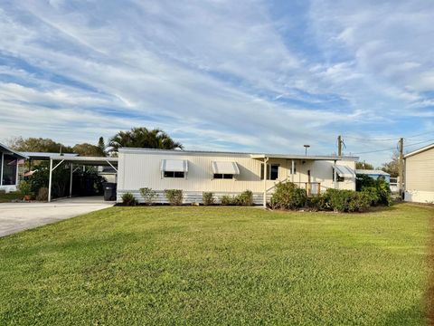 A home in Okeechobee