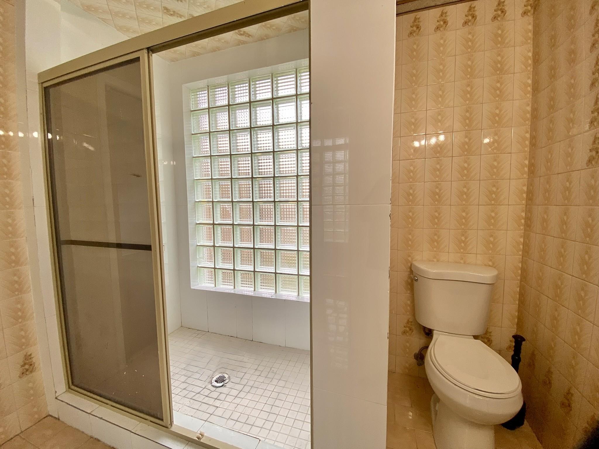 Biscayne Gardens Sec G - Residential Lease