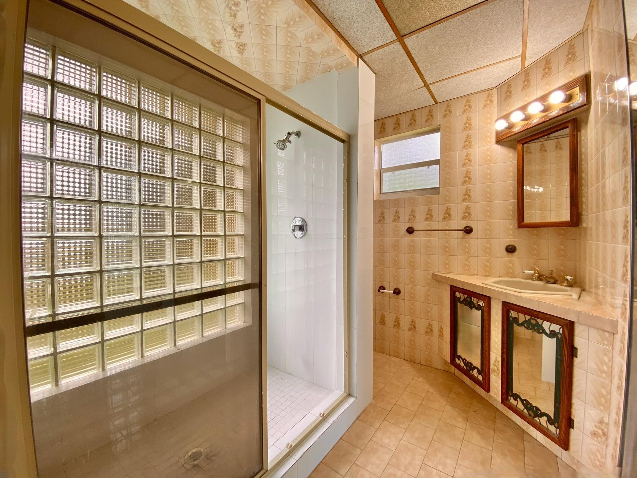 Biscayne Gardens Sec G - Residential Lease