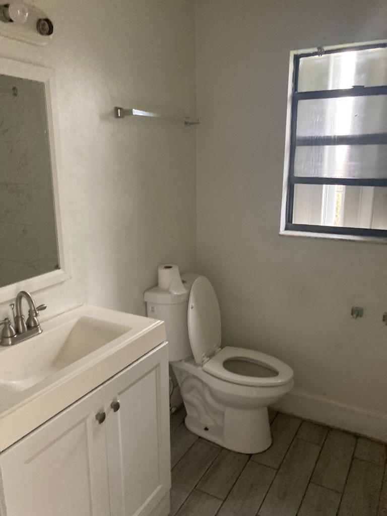 ACREHOME PARK FIRST ADD - Residential Lease