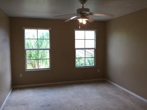 EMERALD ISLE AT LAGUNA LAKES CONDO - Residential