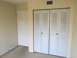 EMERALD ISLE AT LAGUNA LAKES CONDO - Residential