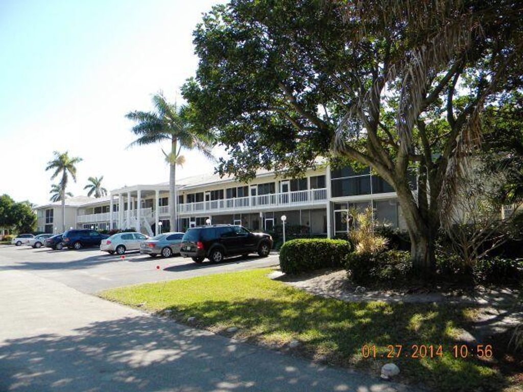 Photo of 2734 NE 27th Court #4, Lighthouse Point, FL 33064 (MLS # B26012446)