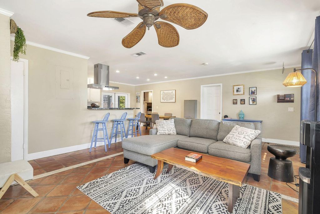 Photo of 710 Cree Street, Jupiter, FL 33458 (MLS # R10970012)