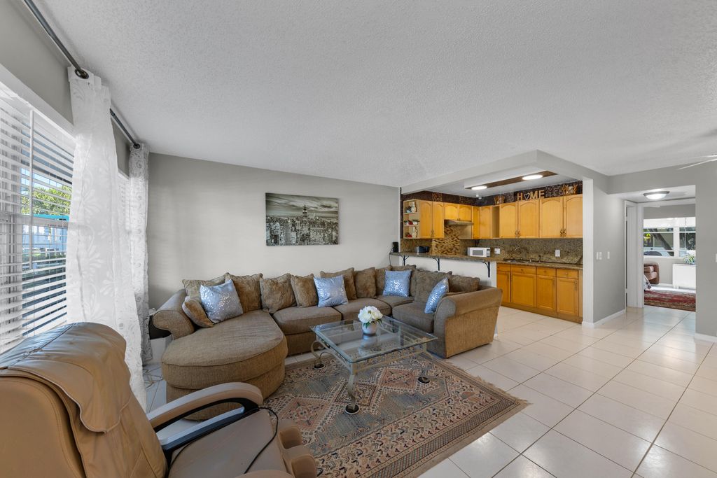 Photo of 5 Newport A, Deerfield Beach, FL 33442 (MLS # R11125077)