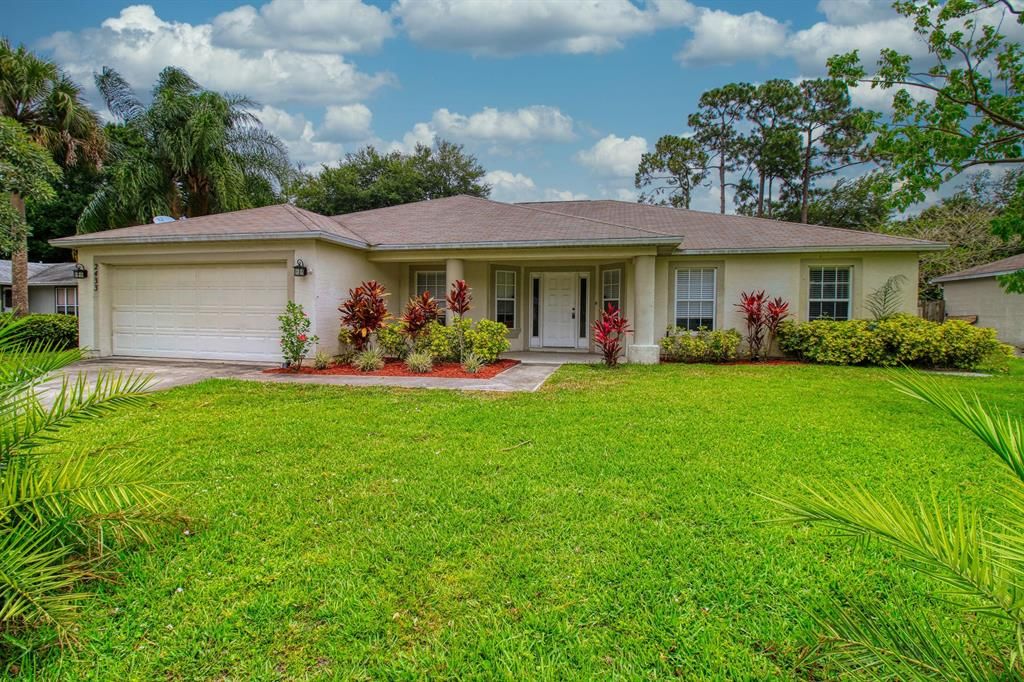 Photo of 2433 SW Vardon Street St, Port St Lucie, FL 34953 (MLS # R10716088)