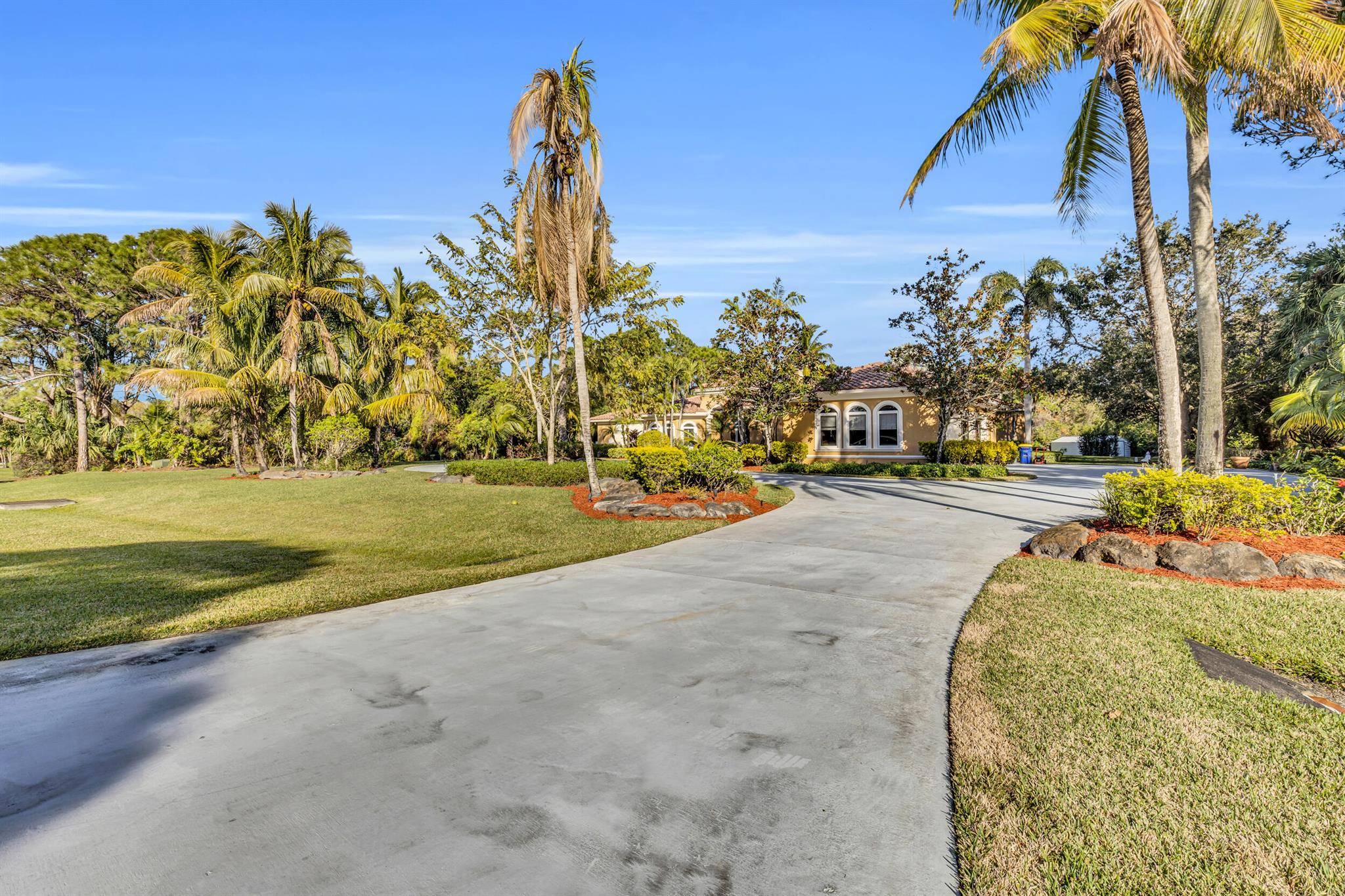 7934 SE Country Estates Way
