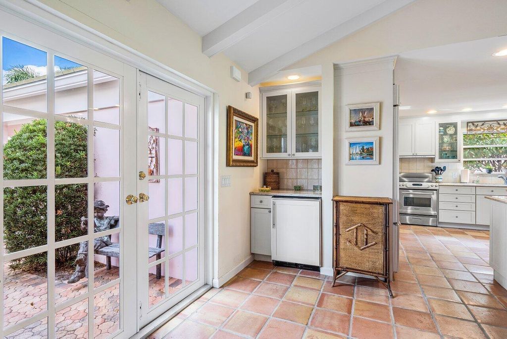 Photo of 4568 Sanderling Circle W, Boynton Beach, FL 33436 (MLS # R11066688)