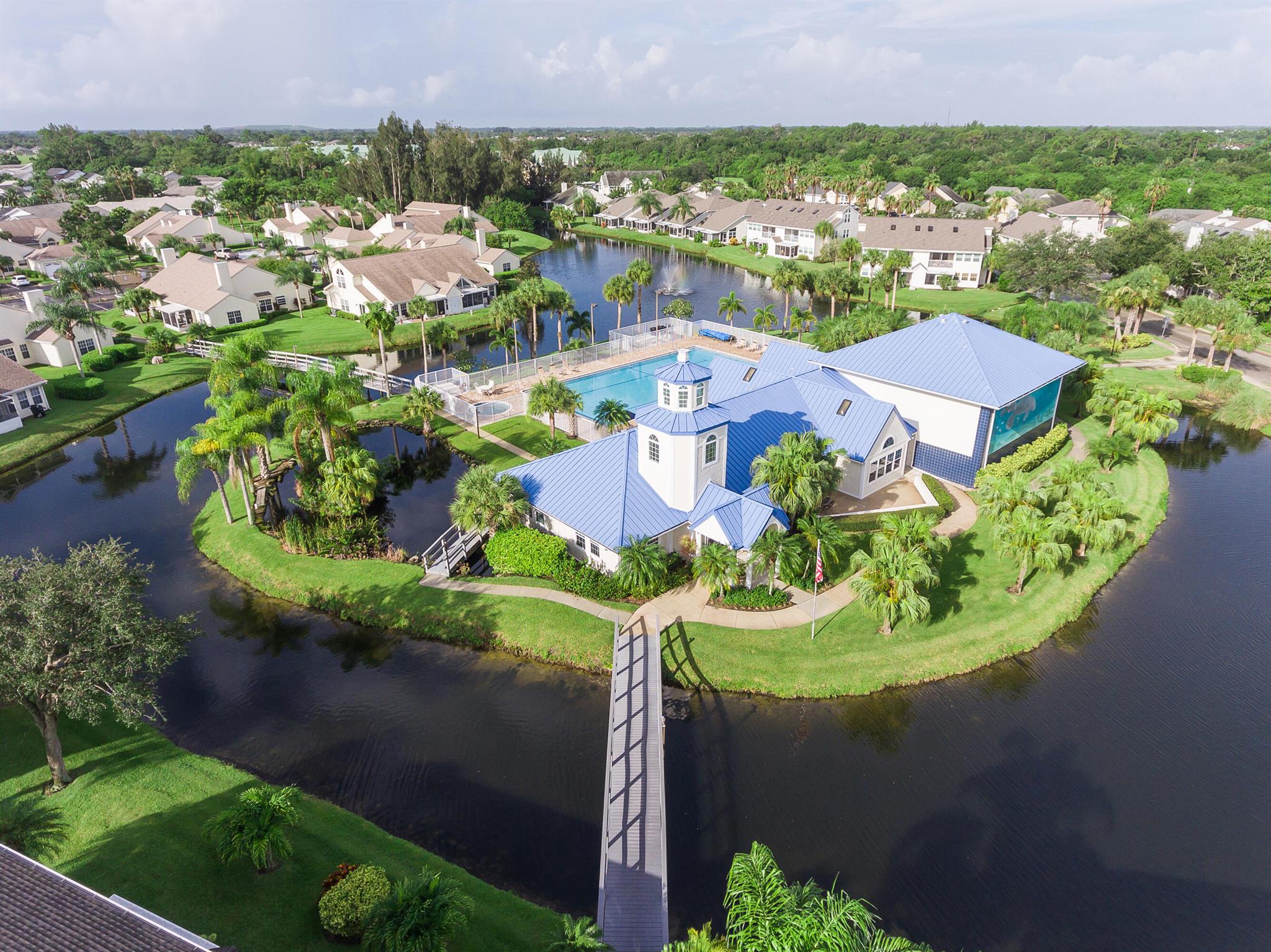 LAKE IN THE WOODS AT VERO - Residential