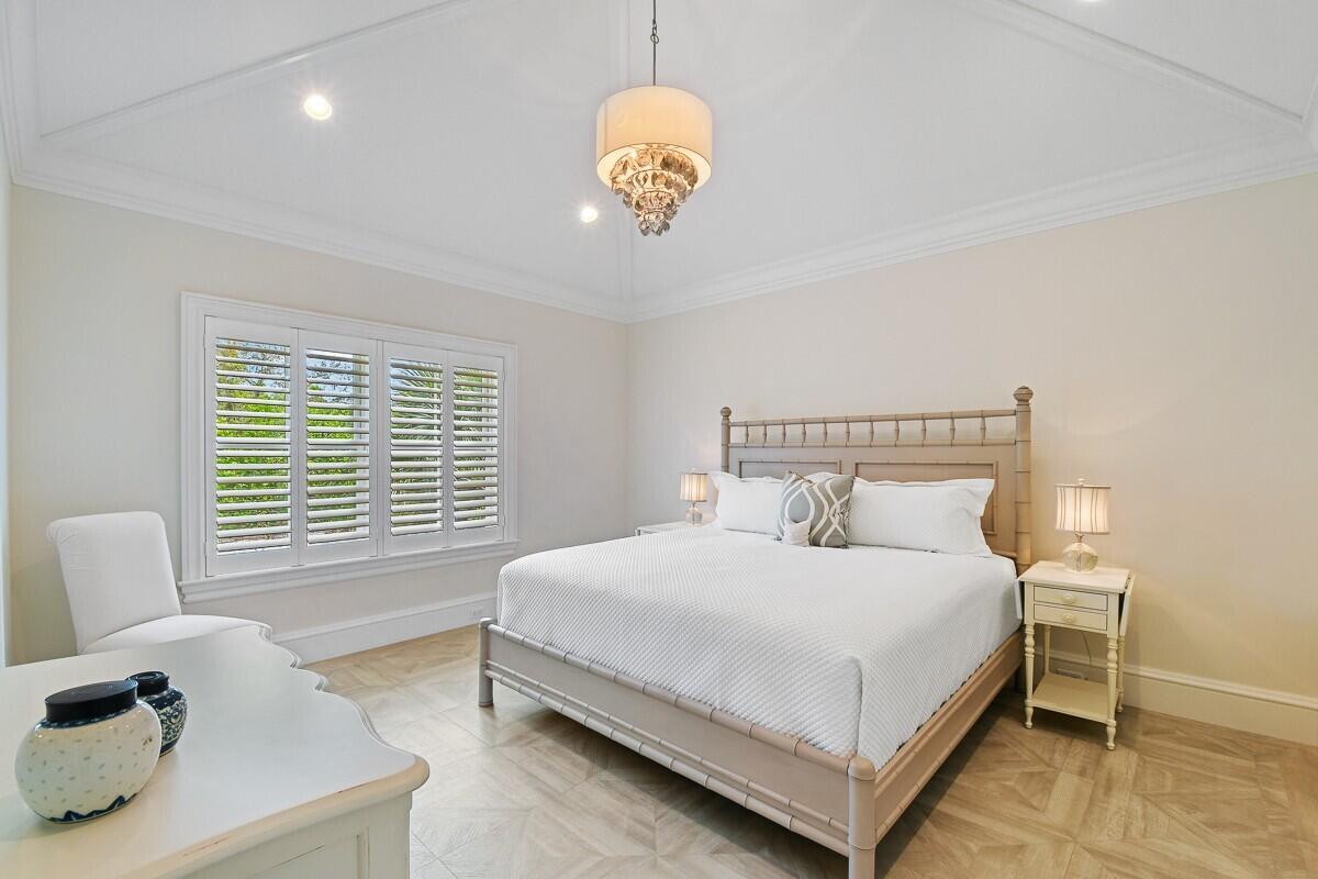 LOBLOLLY PINES - Residential