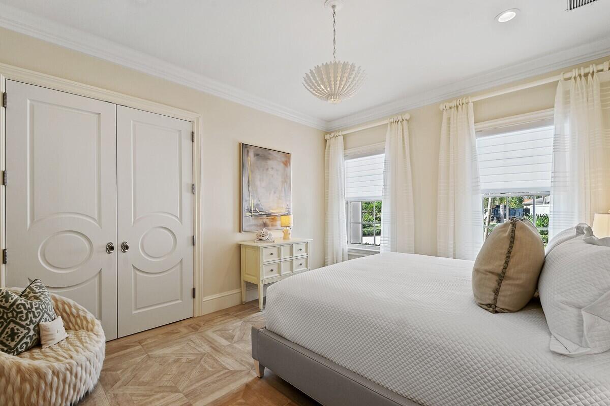 LOBLOLLY PINES - Residential