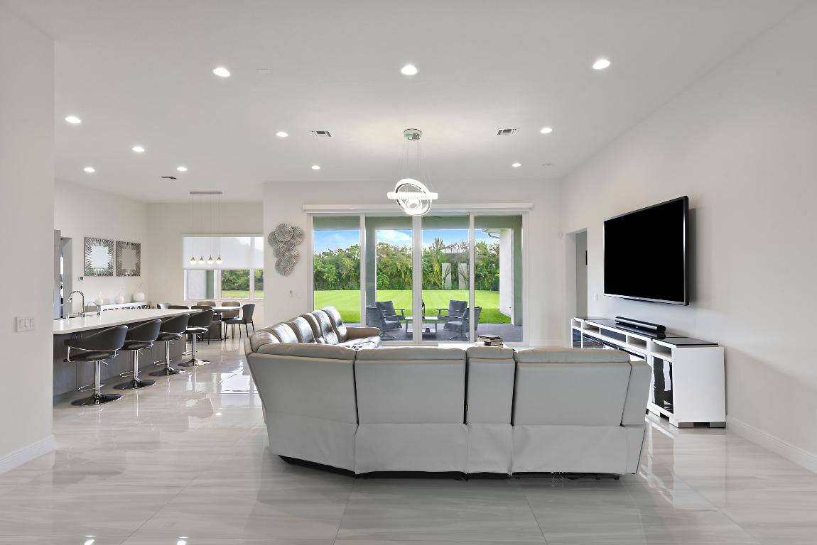 OSPREY ESTATES - Residential