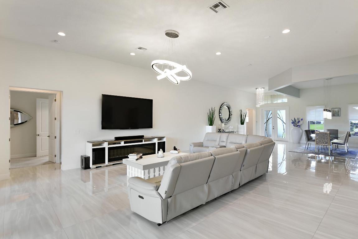 OSPREY ESTATES - Residential