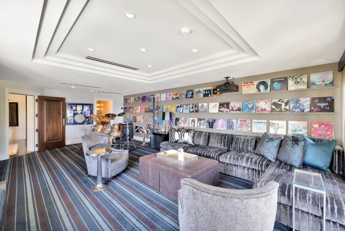 IDLEWYLD 1-19 B - Residential