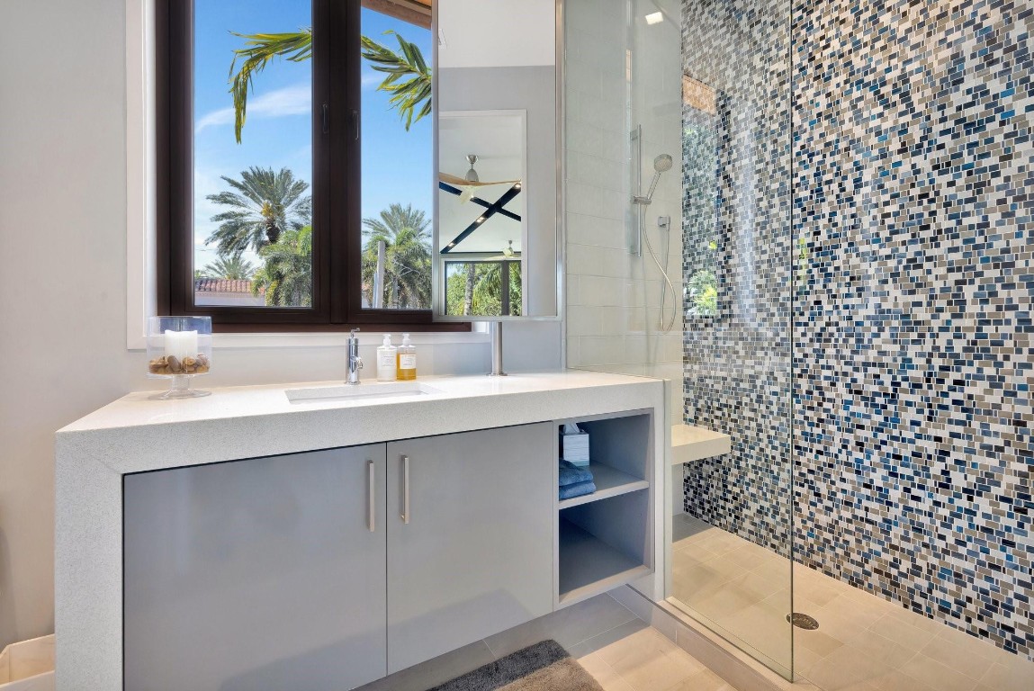 IDLEWYLD 1-19 B - Residential