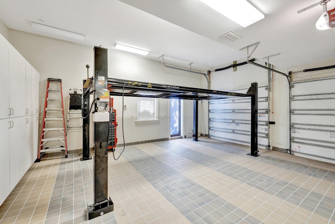 IDLEWYLD 1-19 B - Residential