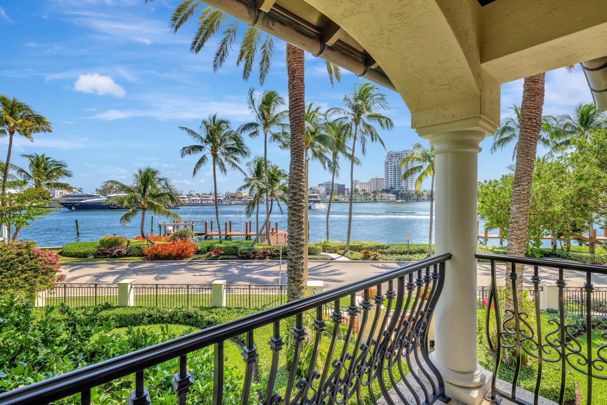 IDLEWYLD 1-19 B - Residential