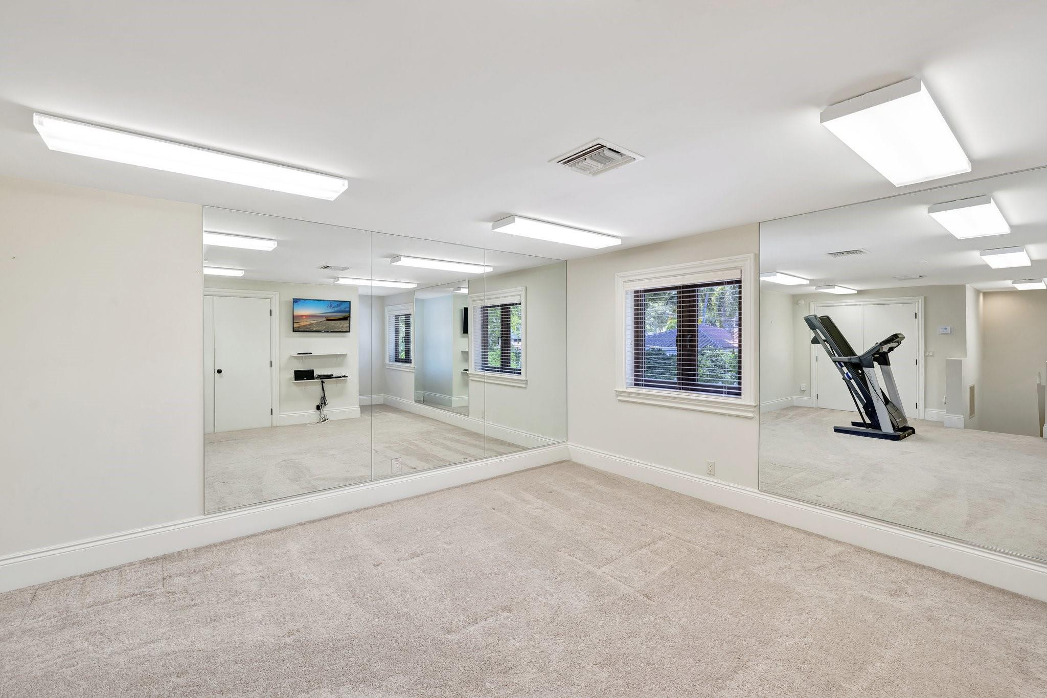 IDLEWYLD 1-19 B - Residential