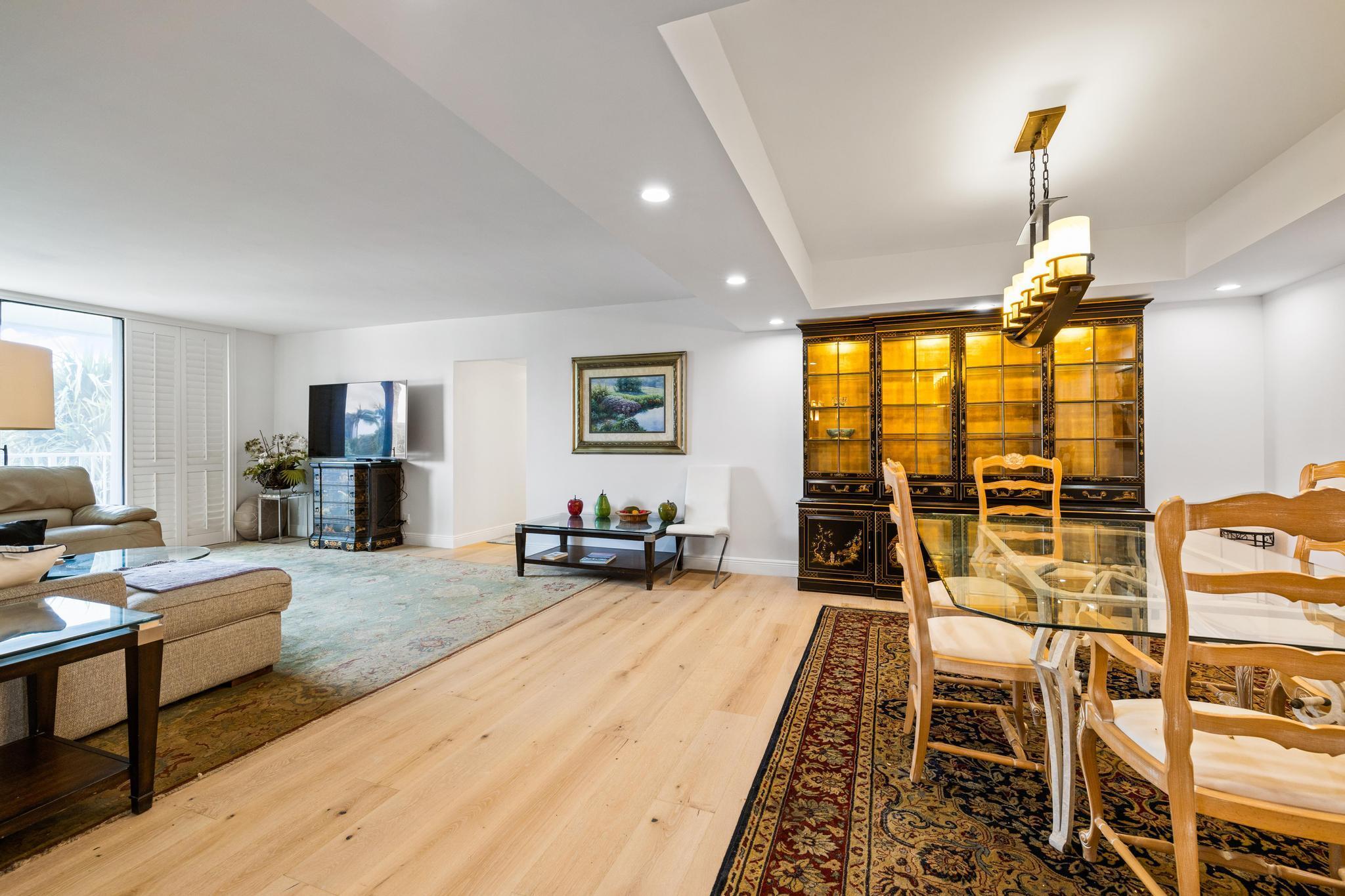 LA PALMA CONDO - Residential Lease