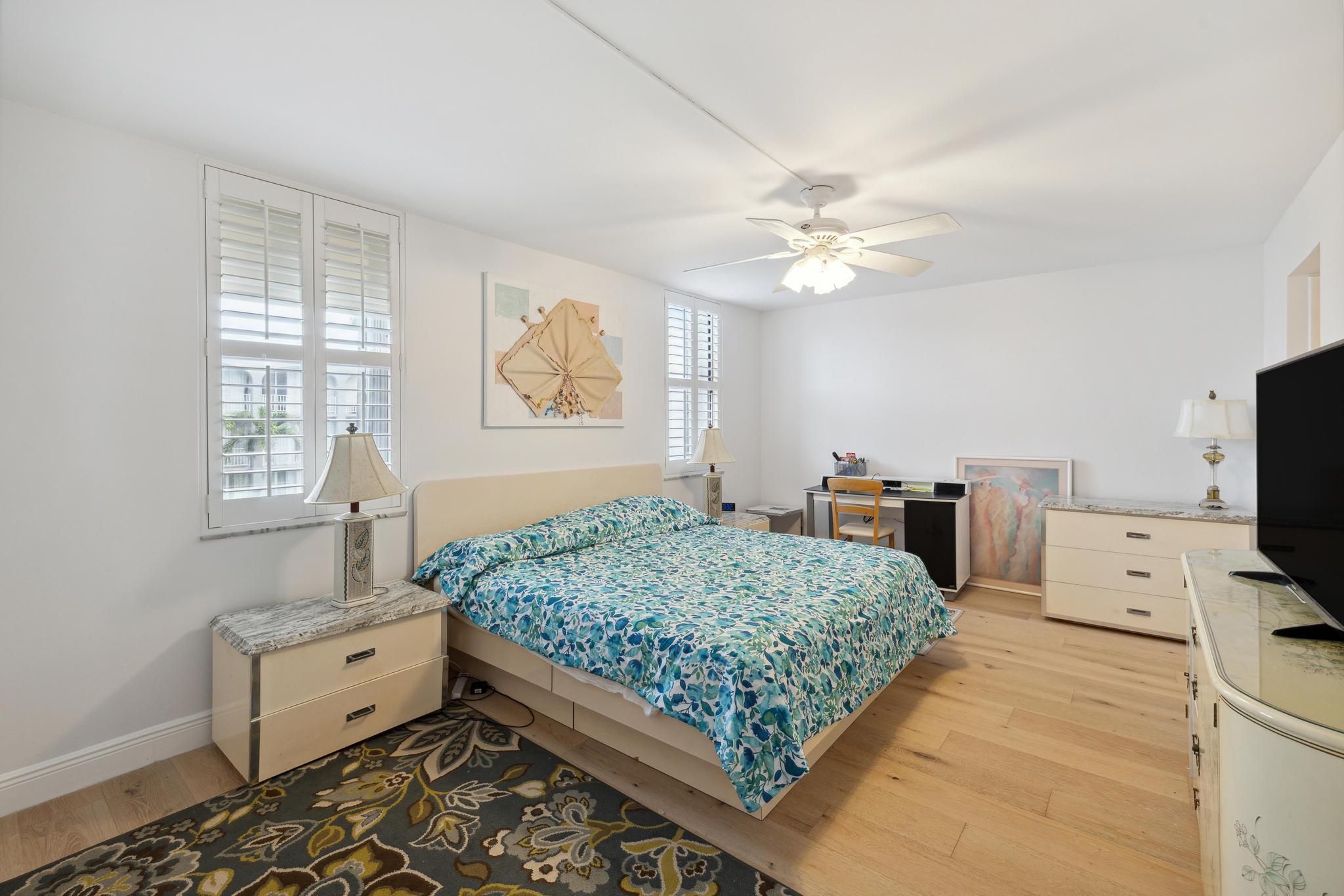 LA PALMA CONDO - Residential Lease