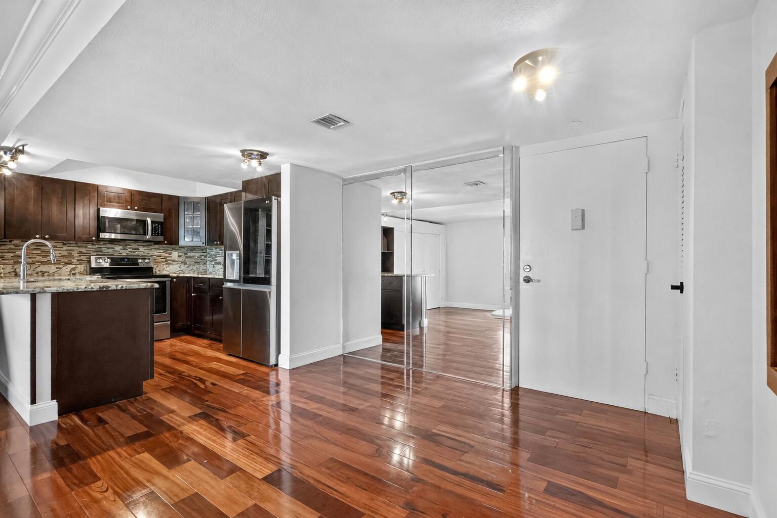1501 S FLAGLER Drive 4B