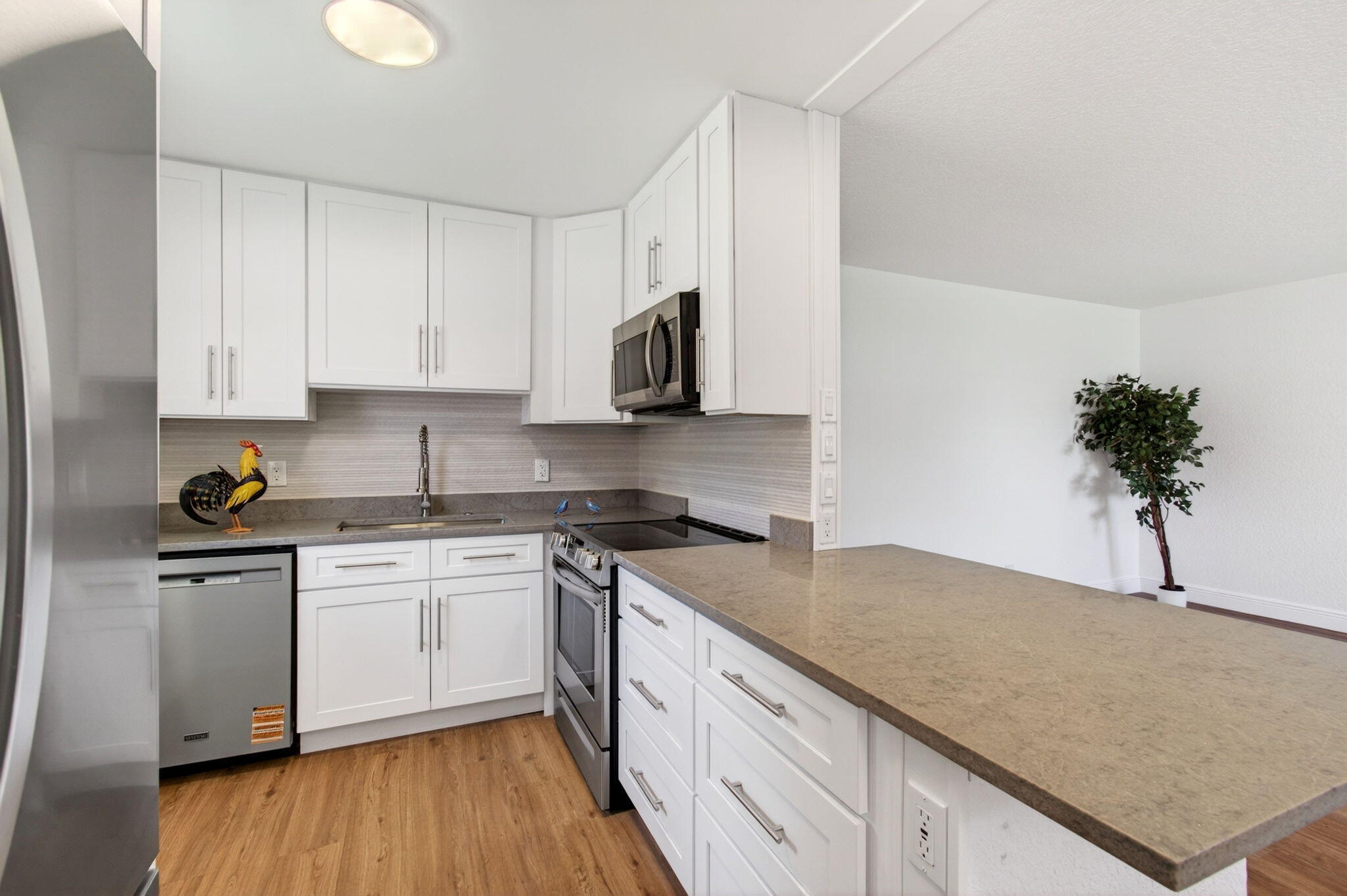 KINGS POINT WATERFORD CONDOS - Residential