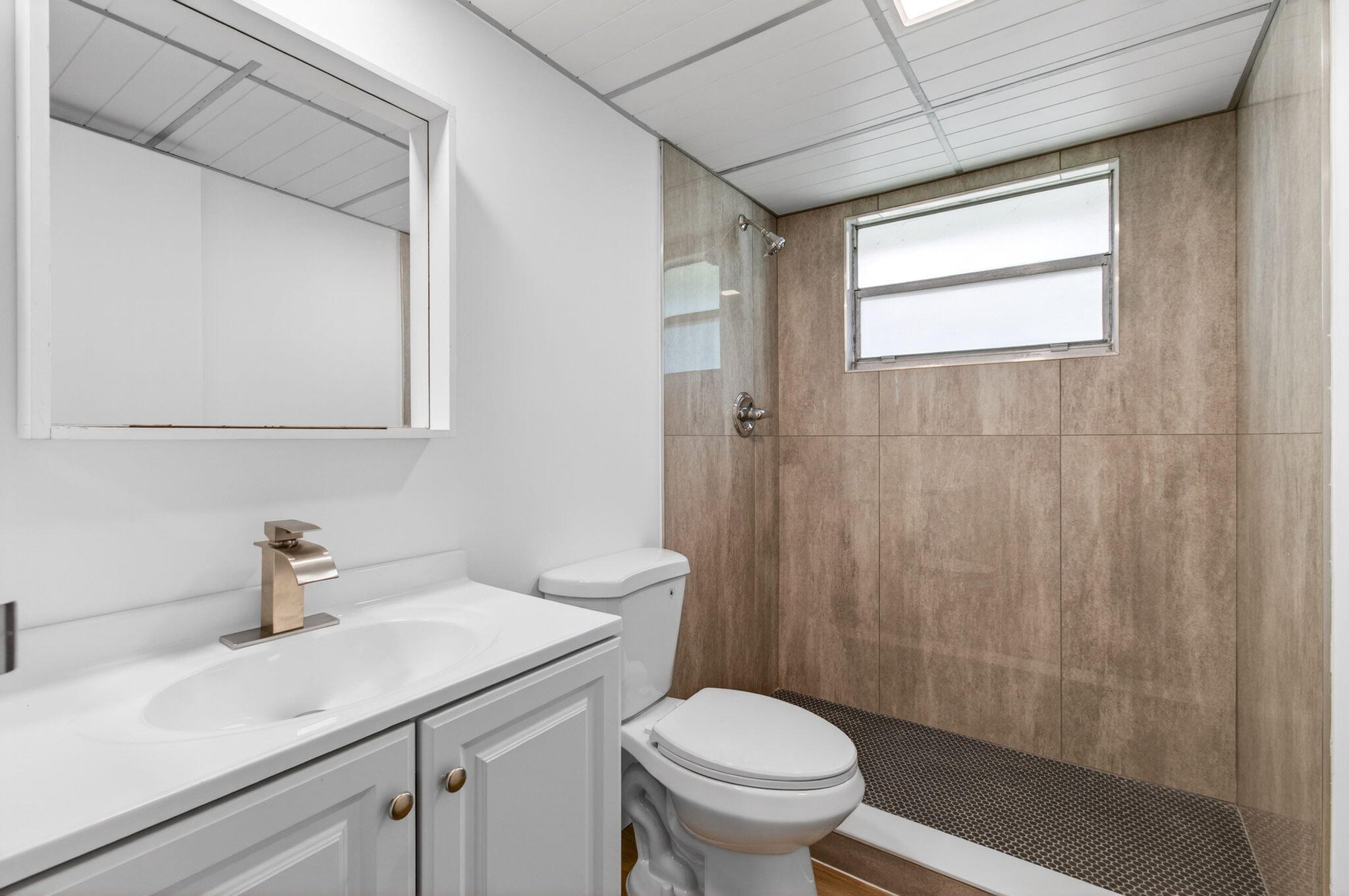 KINGS POINT WATERFORD CONDOS - Residential