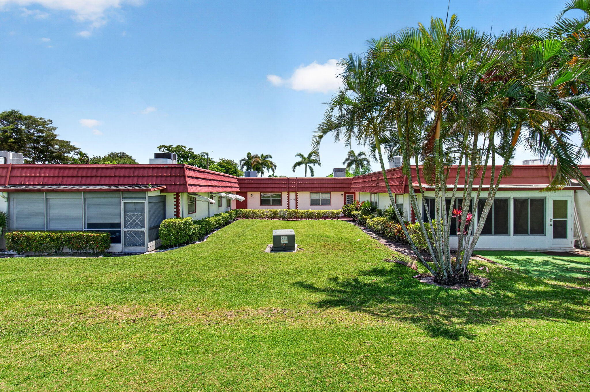 KINGS POINT WATERFORD CONDOS - Residential