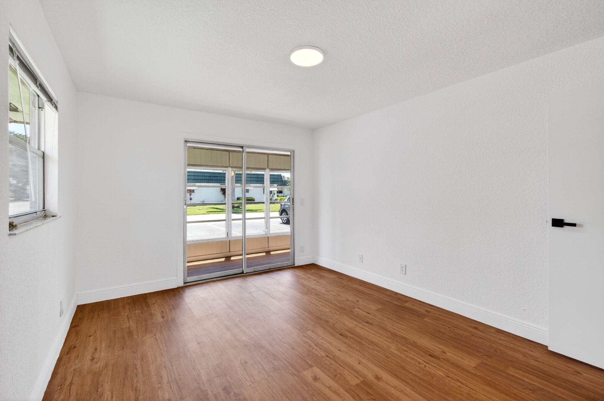 KINGS POINT WATERFORD CONDOS - Residential