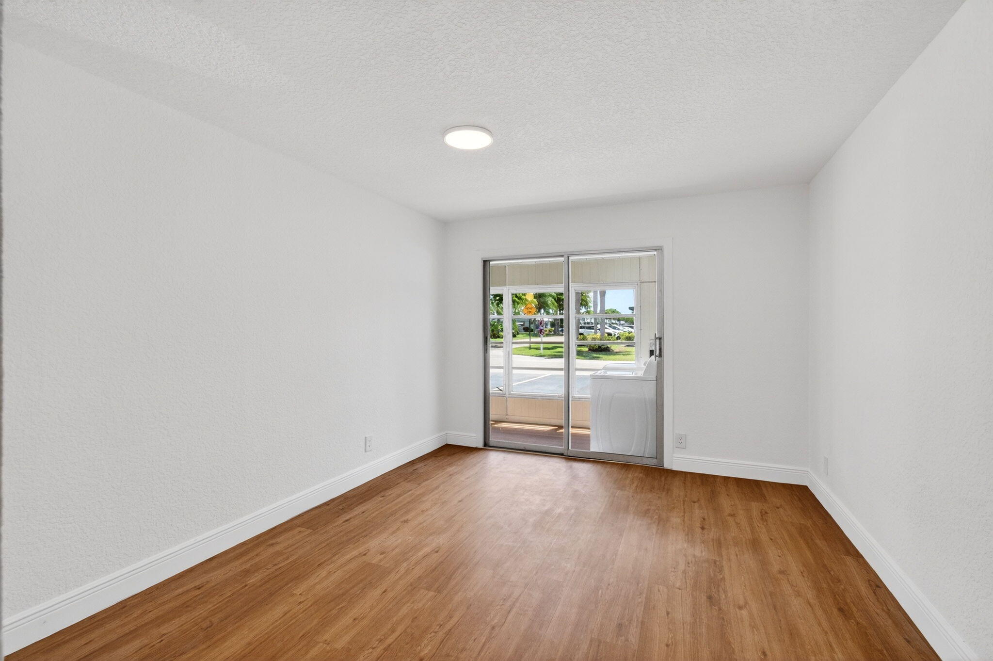 KINGS POINT WATERFORD CONDOS - Residential