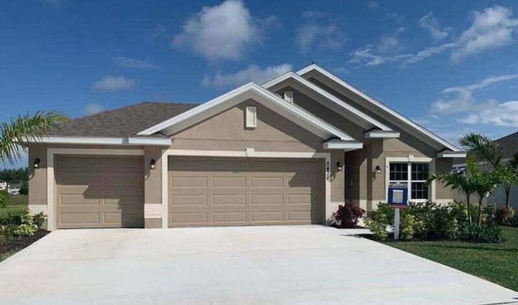 Photo of 8723 NW Pavia Street, Fort Pierce, FL 34951 (MLS # R10950543)