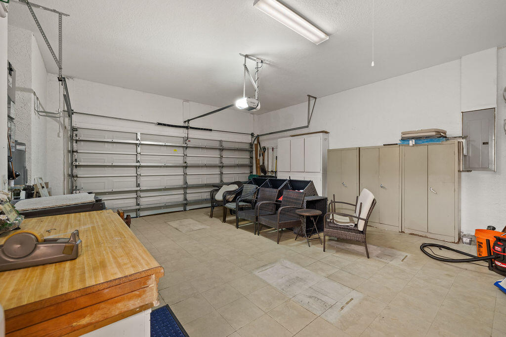 KINGS ISLE PHASE V - Residential