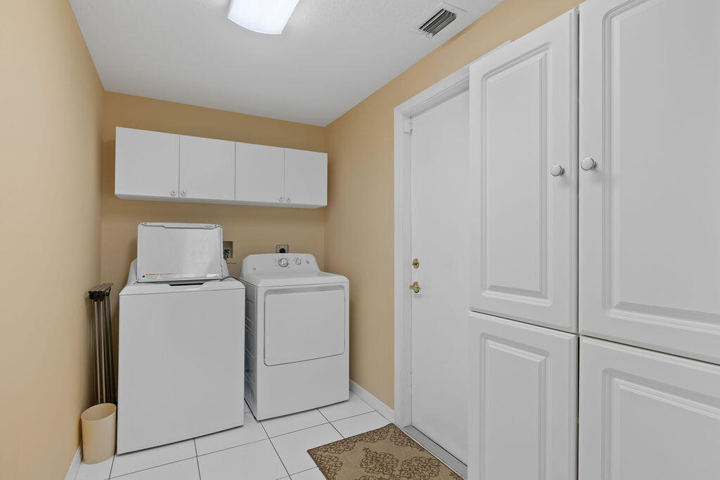 KINGS ISLE PHASE V - Residential