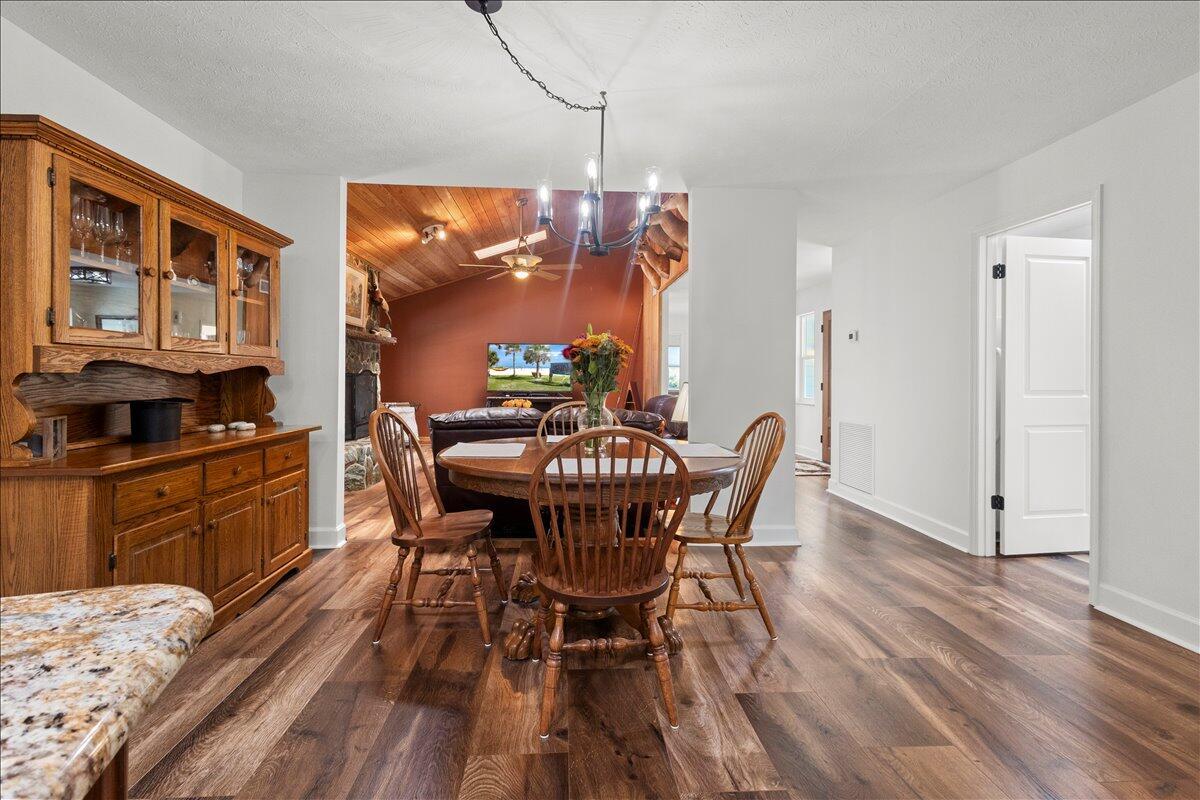 METES AND BOUNDS - Residential