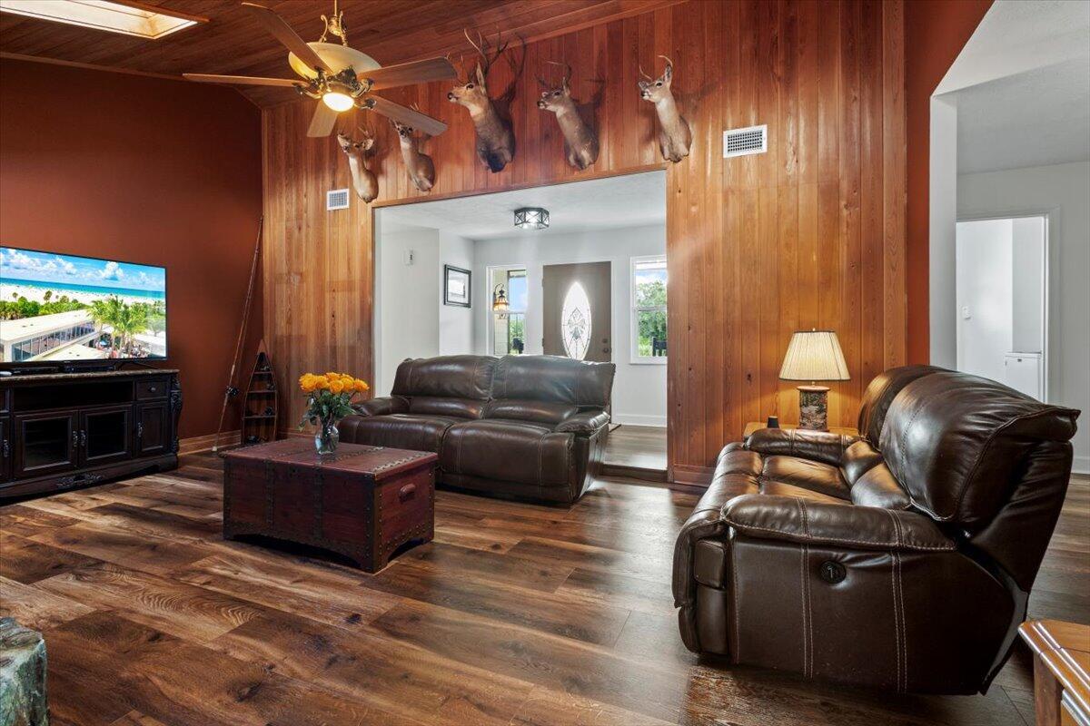 METES AND BOUNDS - Residential