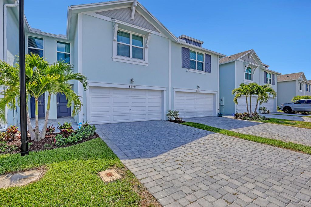 Photo of 5648 SE Edgewater Circle, Stuart, FL 34997 (MLS # R11092883)