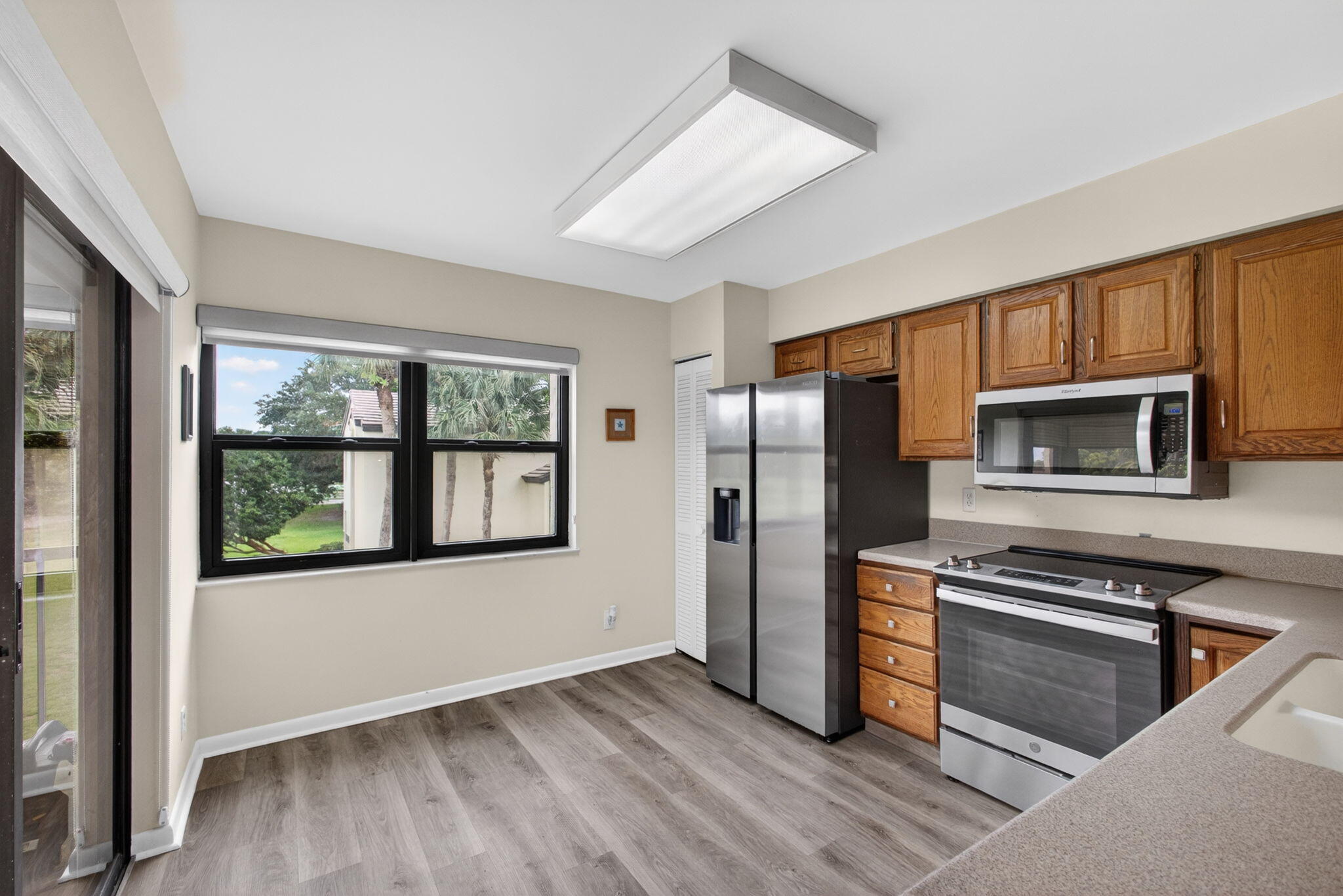 CLUBHOUSE COURT CONDO - Residential