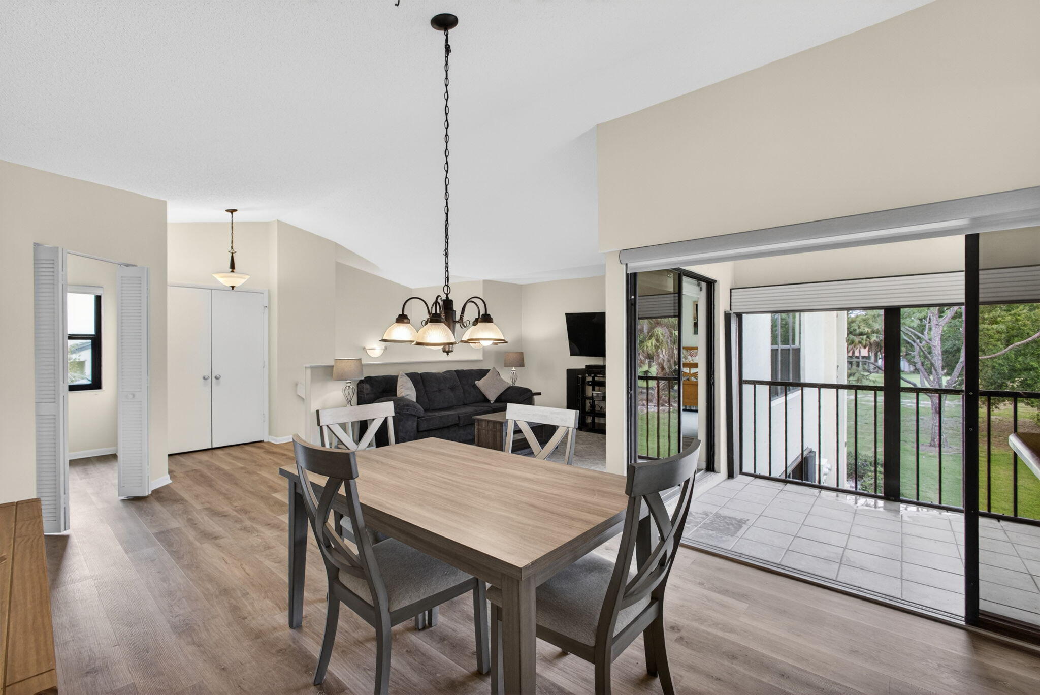 CLUBHOUSE COURT CONDO - Residential