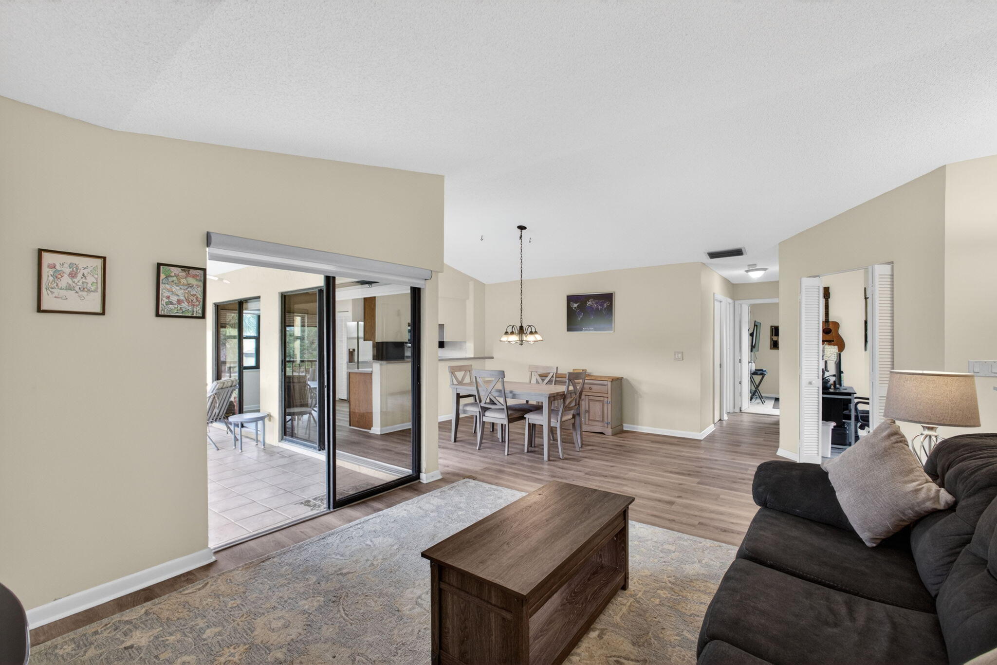 CLUBHOUSE COURT CONDO - Residential