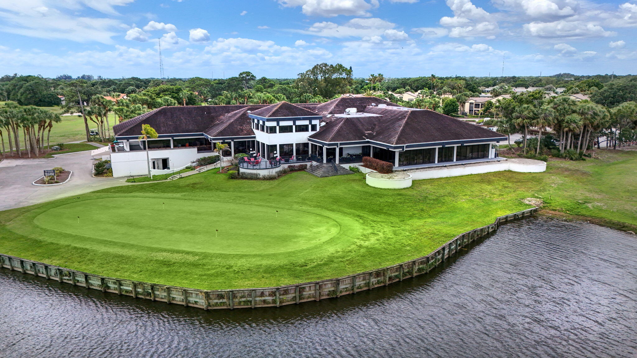 CLUBHOUSE COURT CONDO - Residential