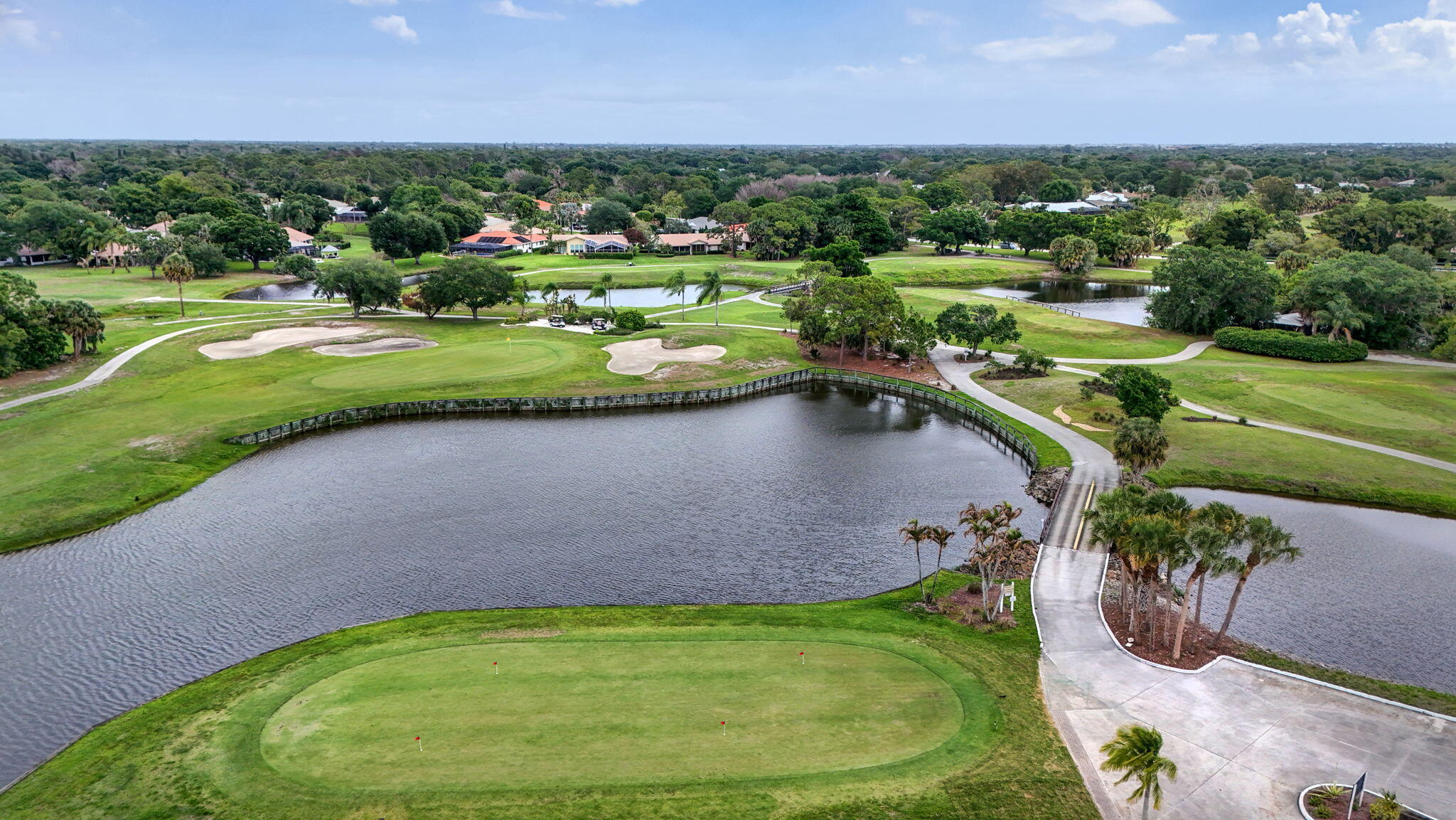 CLUBHOUSE COURT CONDO - Residential